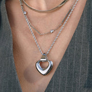 European American Stainless Steel Love Heart Necklace Light Luxury Minimalist Design Clavicle Chain Titanium Steel Cross Border Jewelry For Women Advanced Sense