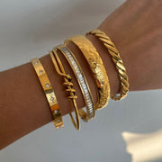 ieding European American 18K Gold Stainless Steel Zircon Bracelet Non Fading Light Luxury High Grade Hand Jewelry Titanium Steel Cross Border Jewelry