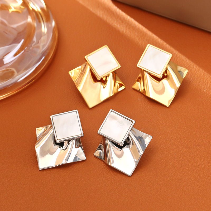 Natural Shell Double Layer Irregular Stud Earrings Luxury Minimalist Temperament European American Famous Style Jewelry