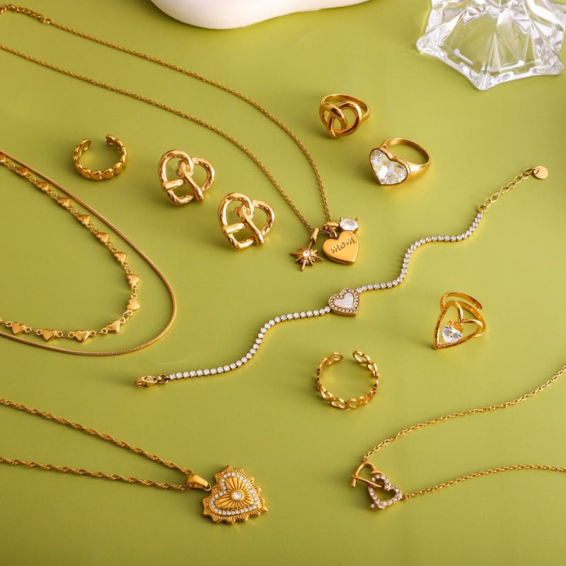 Stainless Steel Valentine's Day Jewelry Love Heart Necklace Minimalist Design Ring Titanium Steel Non Fading Earrings Bracelet