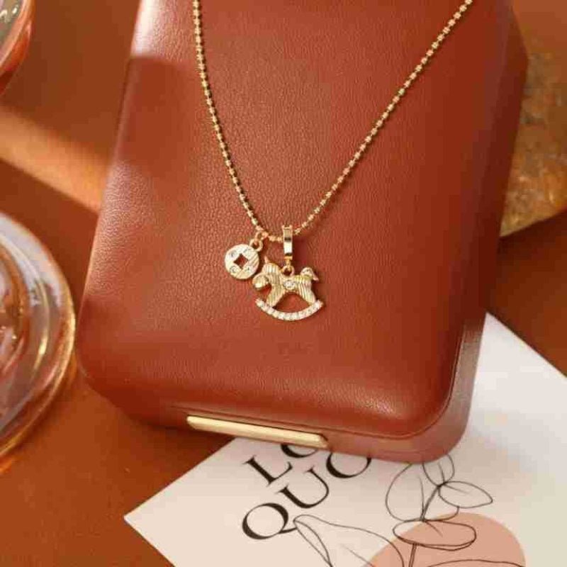 Get Rich Soon Lucky Pony Pendant Necklace Real Gold Plated Niche Design Clavicle Chain Trendy Necklace