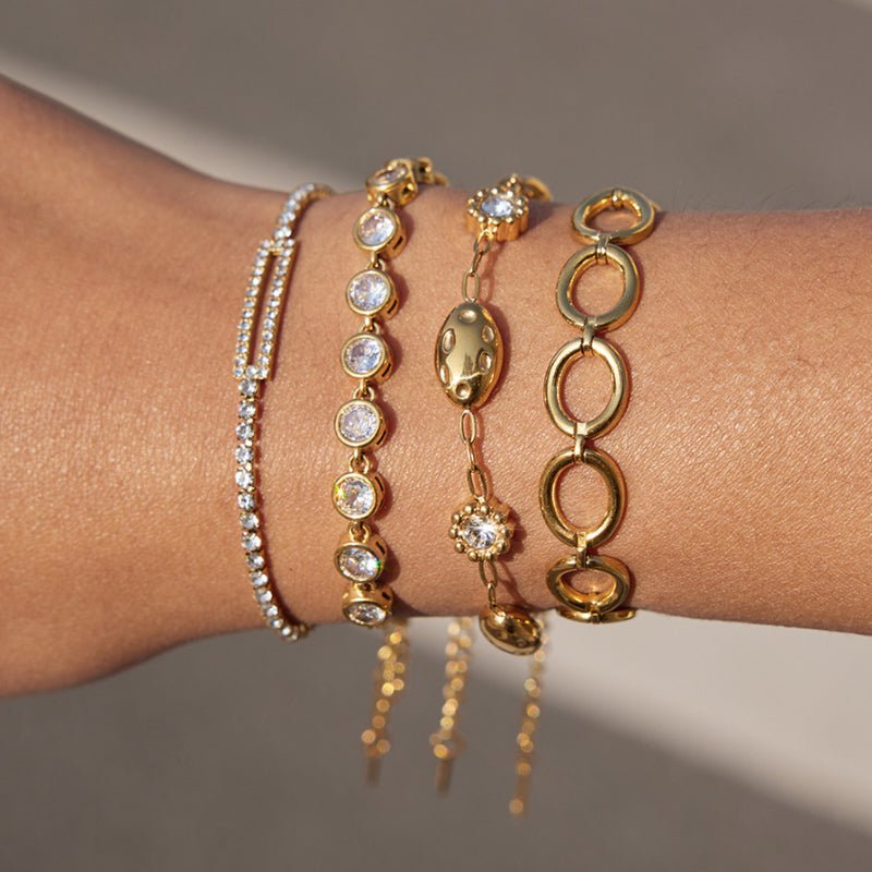 European American Stainless Steel Rhinestone Bracelet for Women Light Luxury Niche Hand Jewelry 18K Titanium Steel Tarnish-Free Cross-Border Accessory