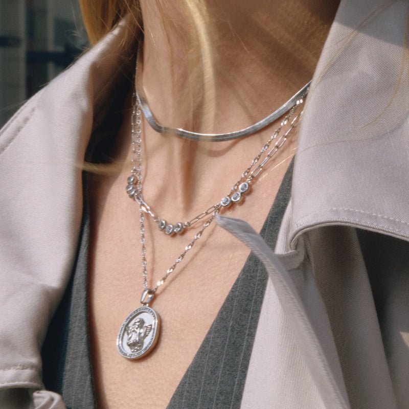 European American Titanium Steel Zircon Necklace Light Luxury Minimalist Design Clavicle Chain Body Chain Stainless Steel Cross Border Jewelry