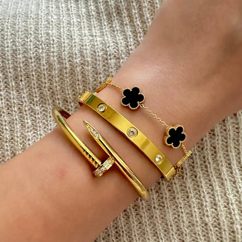 European American Stainless Steel Five-Petal Flower Bracelet Women's Light Luxury High-End Ins Bracelet Cross-Border Valentine's Day Jewelry