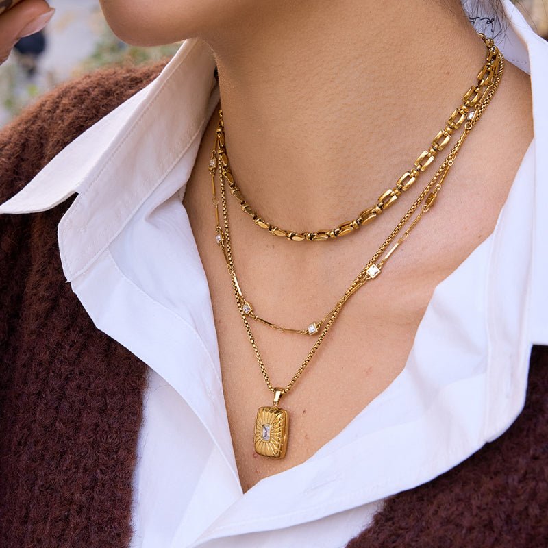 Rhinestone Titanium Steel Necklace Light Luxury Minority Clavicle Chain Non Fading Accessories For Women Stainless Steel European and American Cross Border Jewelry