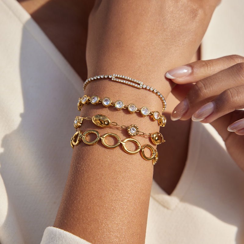 European American Stainless Steel Rhinestone Bracelet for Women Light Luxury Niche Hand Jewelry 18K Titanium Steel Tarnish-Free Cross-Border Accessory