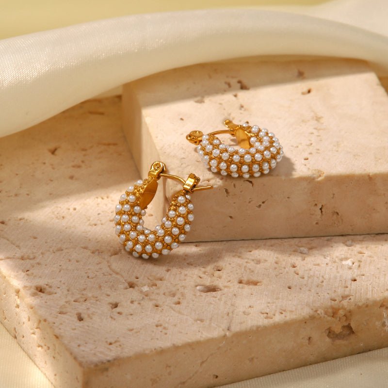 French New Fashion Versatile Earrings 18K Gold Plated Stainless Steel Inlaid White Freshwater Pearl Hoop Earrings