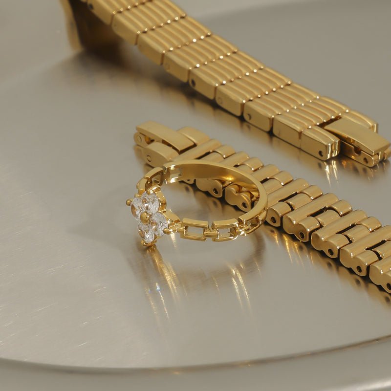 European American Stainless Steel Zircon Clover Ring Tarnish-Free Titanium Steel Niche Design Band for Women Cross-Border Jewelry