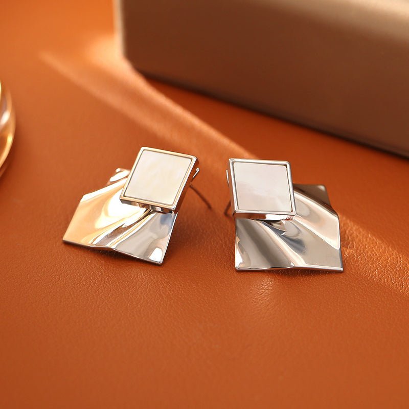 Natural Shell Double Layer Irregular Stud Earrings Luxury Minimalist Temperament European American Famous Style Jewelry