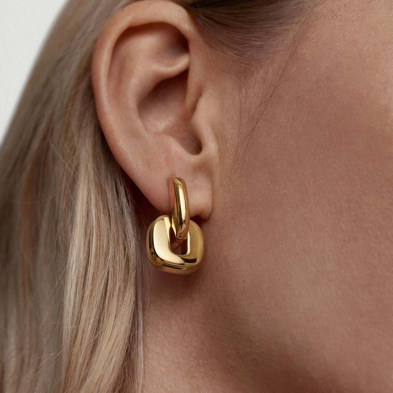 European and American Color Block Stud Earrings Stainless Steel Earrings Light Luxury High End Sense Ear Jewelry Titanium Steel Ornaments