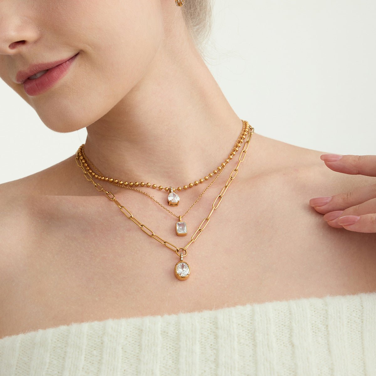 18K Gold Plated Titanium Steel Zircon Necklace - Light Luxury High-End Clavicle Chain, Fade-Resistant Stainless Steel Jewelry for Cross-Border