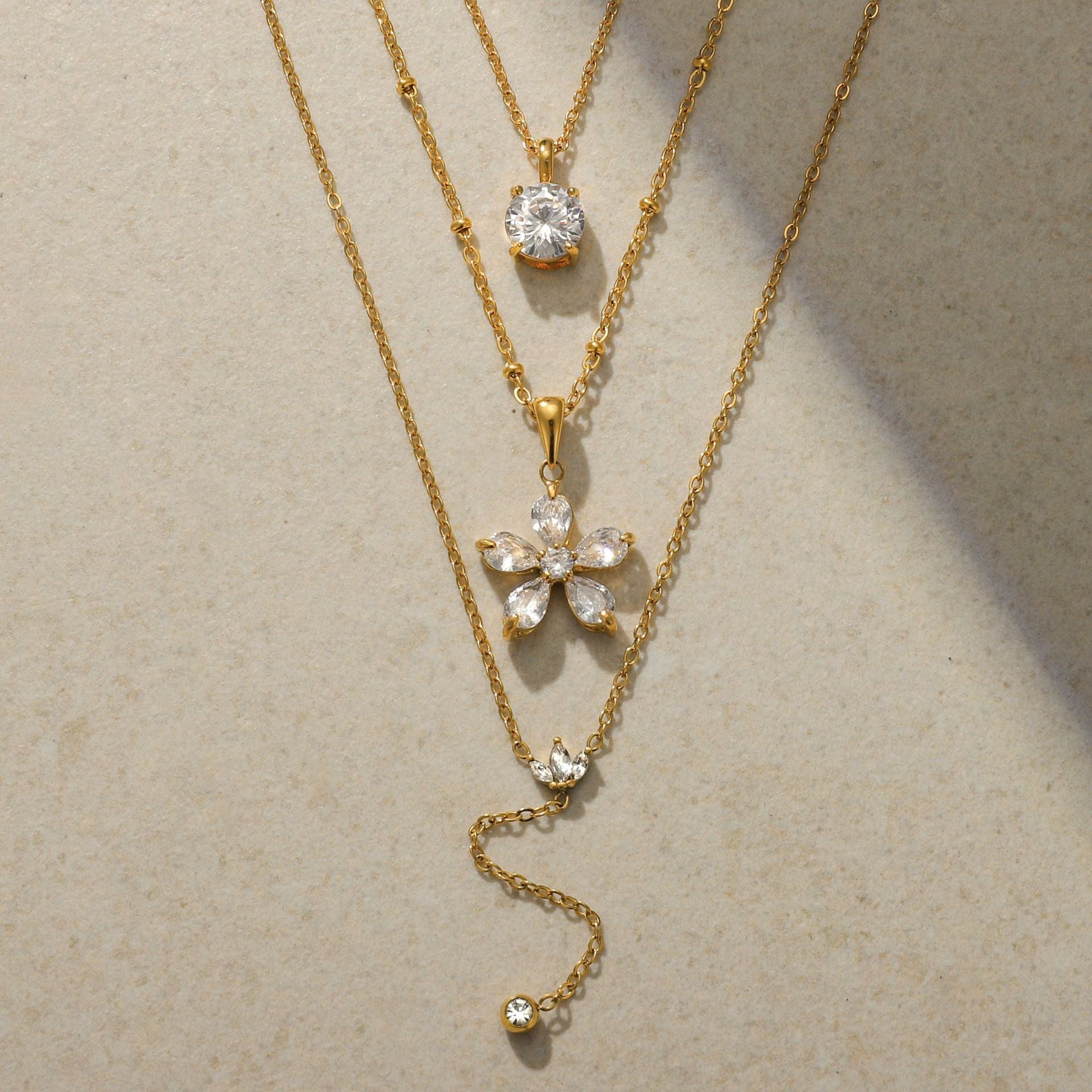 18K Gold Plated Titanium Steel Zircon Necklace - Light Luxury High-End Clavicle Chain, Fade-Resistant Stainless Steel Jewelry for Cross-Border