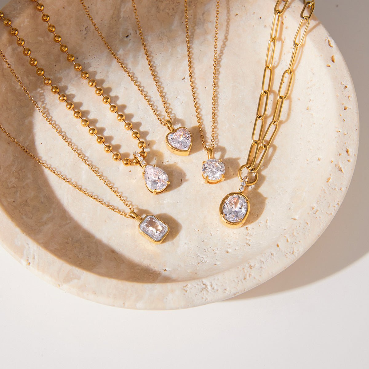 18K Gold Plated Titanium Steel Zircon Necklace - Light Luxury High-End Clavicle Chain, Fade-Resistant Stainless Steel Jewelry for Cross-Border